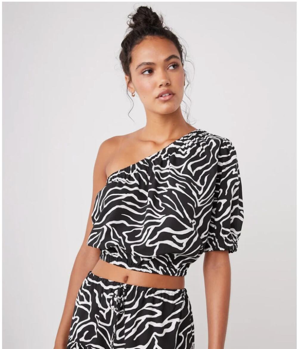 RAILS NWT Evy One Shoulder Blouse in Black White Contour Lines  // L